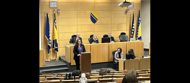 Slika 1_Ministrica_Parlament_Naslovna.jpeg